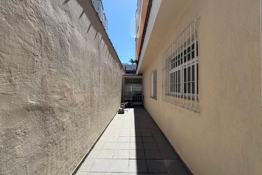 Quintal de casa à venda com 3 quartos, 146m² em Vila Humaita, Santo André