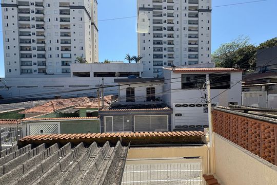 Vista da Suíte 3 de casa à venda com 3 quartos, 146m² em Vila Humaita, Santo André
