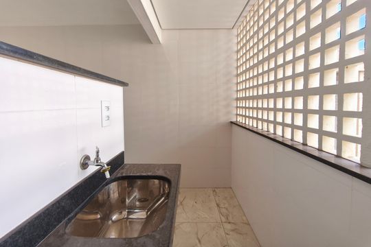 Área de Serviço de apartamento à venda com 3 quartos, 74m² em Vila Santana, Campinas
