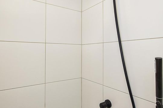 Banheiro da Suíte 2 de apartamento à venda com 2 quartos, 94m² em Vila Andrade, São Paulo