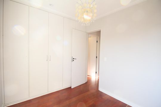 Suíte de apartamento para alugar com 2 quartos, 62m² em Vila Andrade, São Paulo