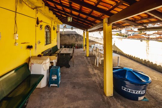 Área comum de casa à venda com 2 quartos, 180m² em Canaa, Belo Horizonte