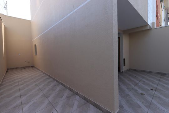 Quintal de casa à venda com 2 quartos, 104m² em Parque das Nações, Santo André