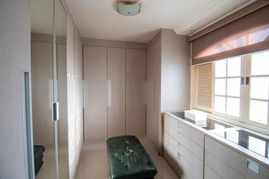Suíte 1 de casa à venda com 4 quartos, 400m² em Vila Indiana, São Paulo