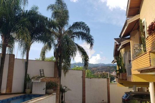 Casa de Condomínio à venda com 3 quartos, 208m² em Jardim Peri, São Paulo