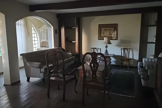 Sala de casa para alugar com 5 quartos, 380m² em Belvedere, Belo Horizonte