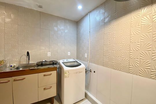 Cozinha e Área de Serviço de apartamento para alugar com 1 quarto, 55m² em Copacabana, Rio de Janeiro