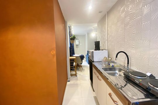 Cozinha e Área de Serviço de apartamento para alugar com 1 quarto, 55m² em Copacabana, Rio de Janeiro