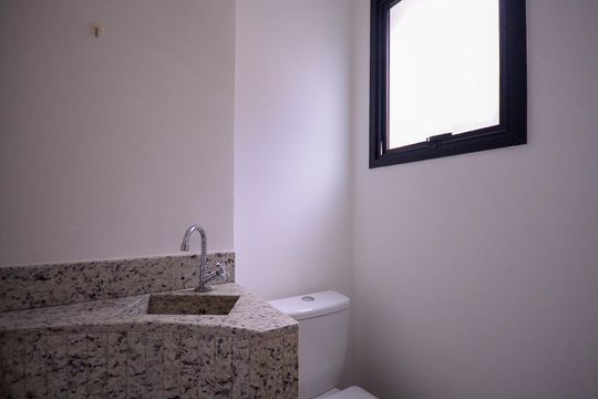 Lavabo de apartamento para alugar com 2 quartos, 100m² em Jardins, São Paulo