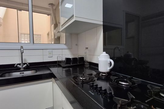 Cozinha de apartamento para alugar com 2 quartos, 85m² em Rio Tavares, Florianópolis