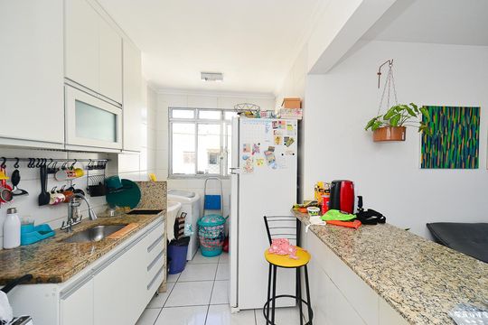 Cozinha de apartamento à venda com 2 quartos, 130m² em Graça, Belo Horizonte