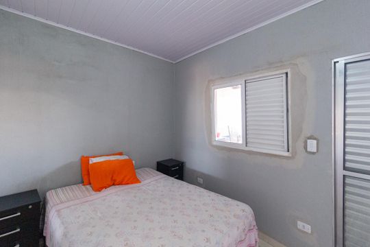 Quarto de casa à venda com 4 quartos, 150m² em Bandeiras, Osasco