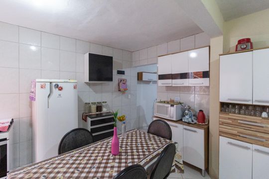 Cozinha de casa à venda com 4 quartos, 150m² em Bandeiras, Osasco