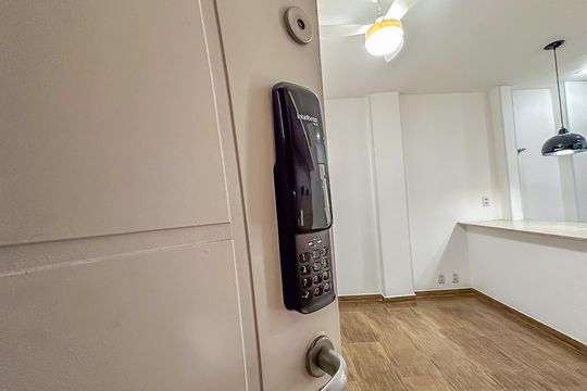 Entrada de apartamento para alugar com 1 quarto, 37m² em Botafogo, Rio de Janeiro