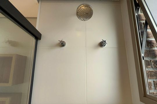 Banheiro da Suíte de apartamento para alugar com 1 quarto, 32m² em Pinheiros, São Paulo