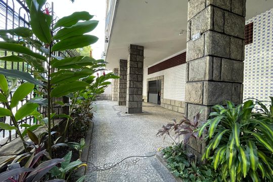 Fachada de apartamento à venda com 3 quartos, 170m² em Tijuca, Rio de Janeiro