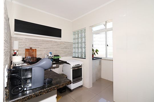 Cozinha de apartamento para alugar com 2 quartos, 62m² em Petrópolis, Porto Alegre