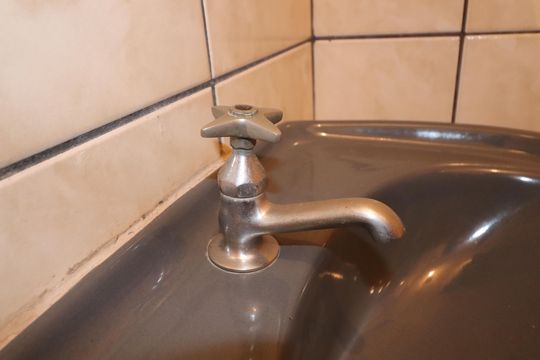 Edícula - Banheiro de casa à venda com 3 quartos, 180m² em Parque Gerassi, Santo André