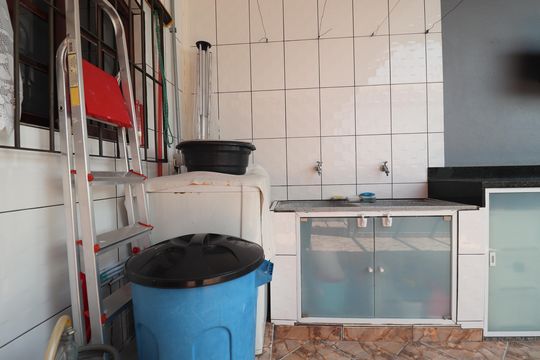 Área de Serviço de casa à venda com 3 quartos, 180m² em Parque Gerassi, Santo André