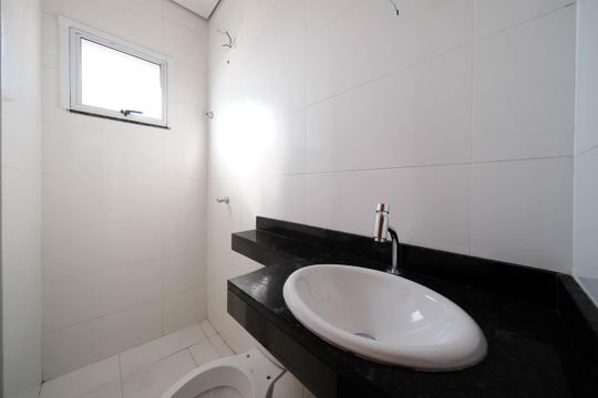 Banheiro de apartamento para alugar com 2 quartos, 75m² em Parque Artur Alvim, São Paulo