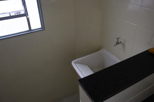 Area de serviço de apartamento à venda com 3 quartos, 55m² em Jardim Montanhês, Belo Horizonte