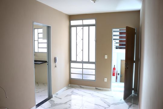 Sala de apartamento à venda com 3 quartos, 55m² em Jardim Montanhês, Belo Horizonte