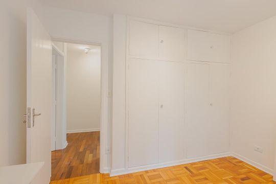 Quarto 2 de apartamento para alugar com 3 quartos, 97m² em Vila Madalena, São Paulo