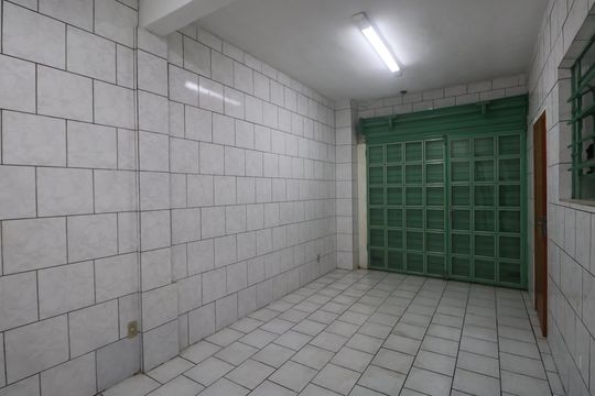 Garagem de casa para alugar com 3 quartos, 350m² em Harmonia, Canoas