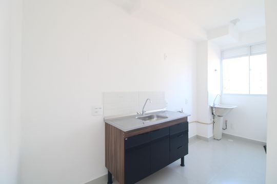 Cozinha de apartamento à venda com 2 quartos, 44m² em Usina Piratininga, São Paulo