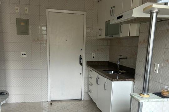 Cozinha de apartamento à venda com 3 quartos, 85m² em Lins de Vasconcelos, Rio de Janeiro