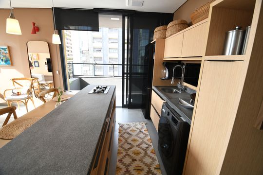 Cozinha de apartamento para alugar com 1 quarto, 46m² em Cambuí, Campinas
