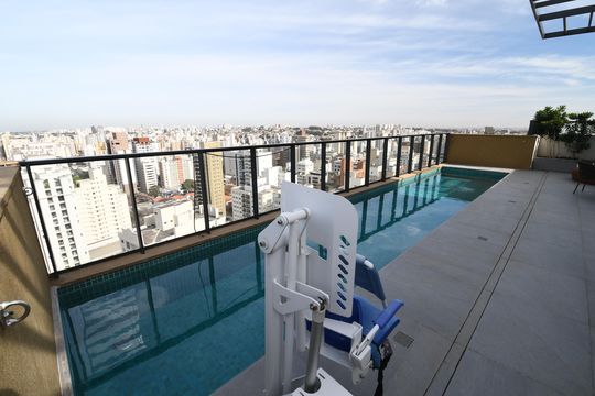 Área comum - Piscina de apartamento para alugar com 1 quarto, 46m² em Cambuí, Campinas