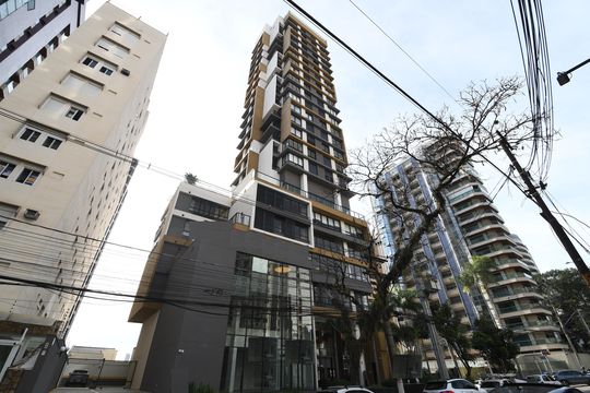Fachada do Prédio de apartamento para alugar com 1 quarto, 46m² em Cambuí, Campinas