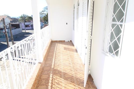 Sacada de casa para alugar com 4 quartos, 174m² em Vila Industrial, São José dos Campos