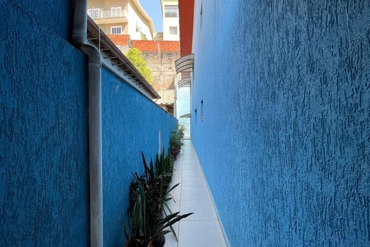 Corredor de casa à venda com 3 quartos, 182m² em Butantã, São Paulo