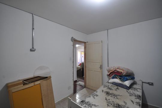 Quarto  de casa para alugar com 2 quartos, 150m² em Vila Germinal, São Paulo
