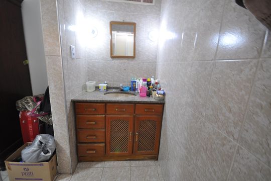 Banheiro da Suíte de casa para alugar com 2 quartos, 150m² em Vila Germinal, São Paulo