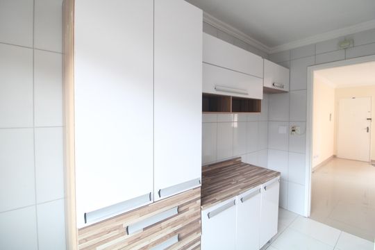 Cozinha de apartamento à venda com 2 quartos, 50m² em Jardim Palmares (zona Sul), São Paulo