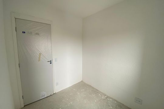 Quarto 1 de apartamento à venda com 2 quartos, 37m² em Jardim São Luís, São Paulo
