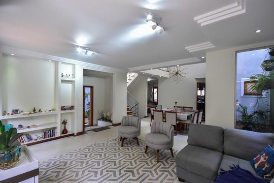 Sala de casa de condomínio à venda com 3 quartos, 280m² em Parque Monte Alegre, Taboão da Serra