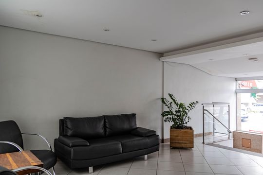 Hall de entrada de apartamento para alugar com 3 quartos, 100m² em Prado, Belo Horizonte