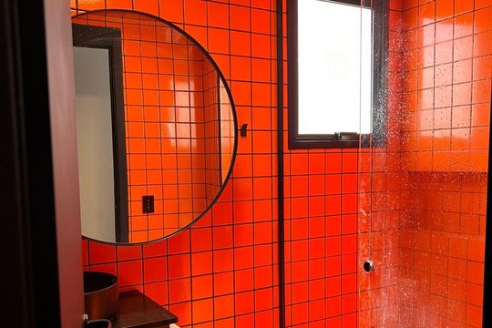 Banheiro  de apartamento à venda com 1 quarto, 53m² em Barra Funda, São Paulo