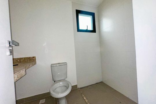 Banheiro 1 de apartamento à venda com 3 quartos, 125m² em Vila Santa Teresa, Santo André