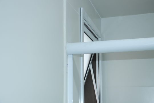 Banheiro de apartamento para alugar com 2 quartos, 52m² em Jardim de Lourdes, Embu das Artes