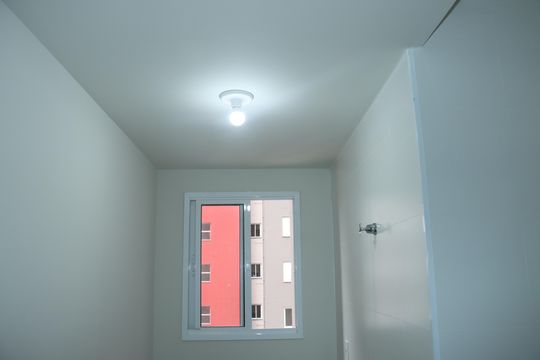 Área de Serviço de apartamento para alugar com 2 quartos, 52m² em Jardim de Lourdes, Embu das Artes