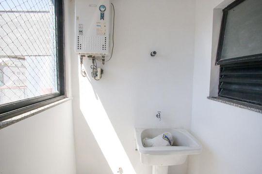 Área de Serviço de apartamento para alugar com 5 quartos, 360m² em Freguesia (jacarepaguá), Rio de Janeiro