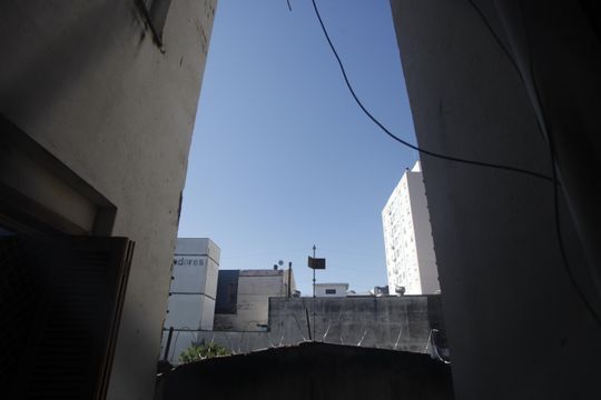 Quarto 1 Vista de apartamento para alugar com 2 quartos, 55m² em Santa Cecília, Porto Alegre