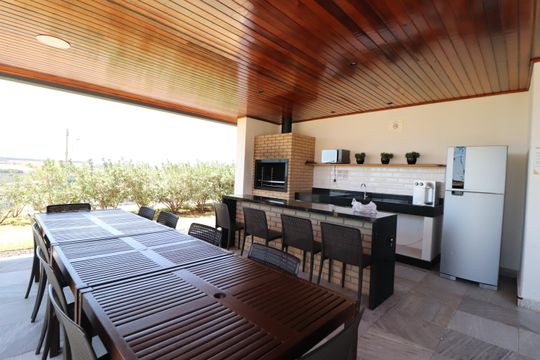 Área comum - Churrasqueira de casa de condomínio para alugar com 3 quartos, 182m² em Granja Marileusa, Uberlândia