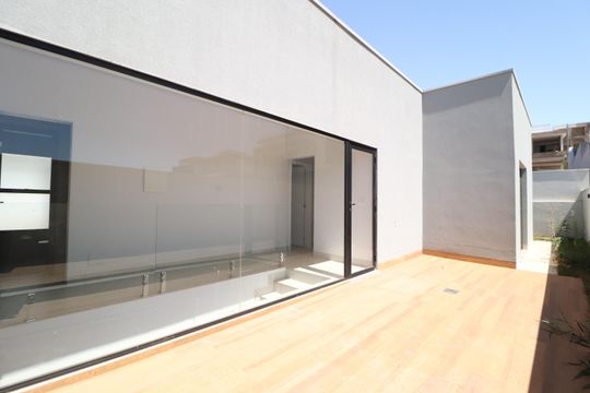 Sacada de casa de condomínio para alugar com 3 quartos, 182m² em Granja Marileusa, Uberlândia