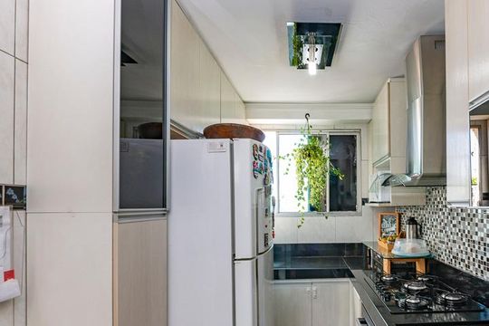 Cozinha de apartamento à venda com 3 quartos, 130m² em Kennedy, Contagem